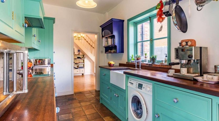 Photo of 3 Bed in Holt