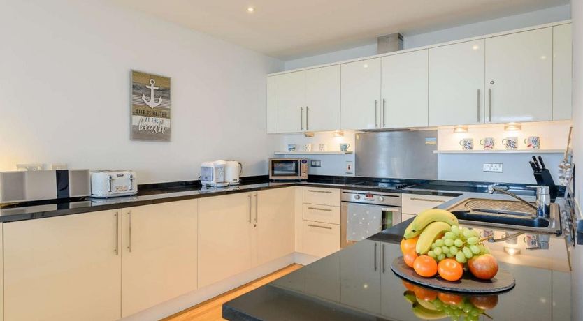 Photo of 2 Bed in Westward Ho