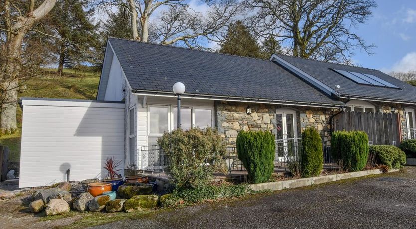 Photo of 2 Bed in Llandderfel