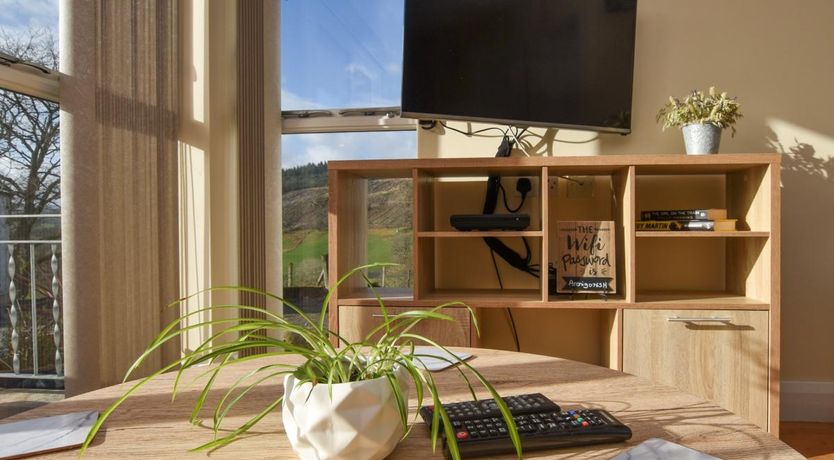 Photo of 2 Bed in Llandderfel