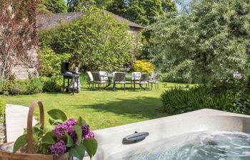 in Minterne Magna (87050) Holiday Cottage