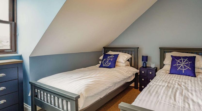 Photo of 4 Bed in Burry Port