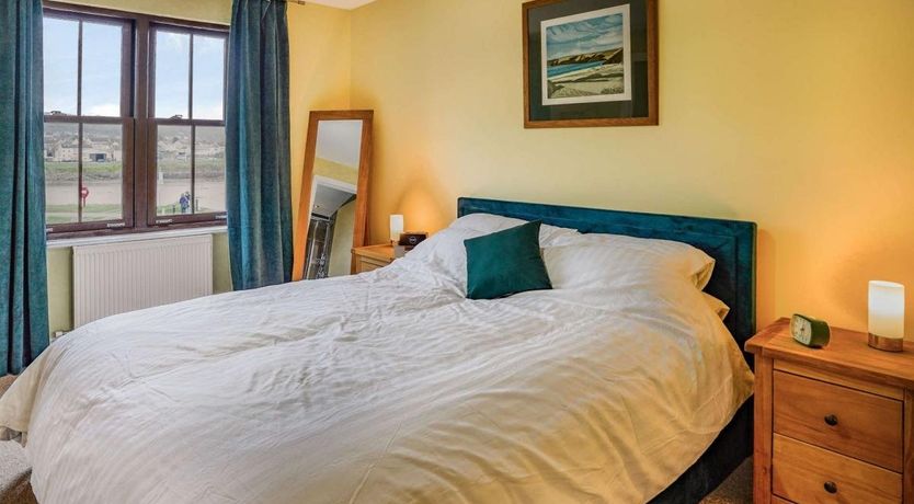 Photo of 4 Bed in Burry Port