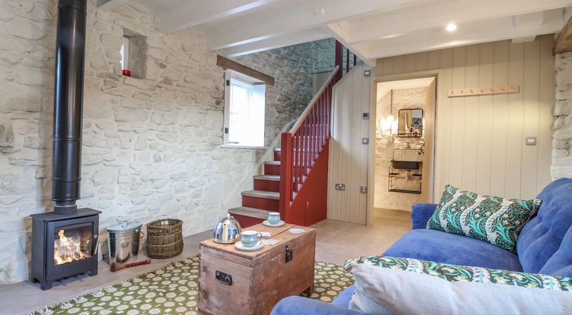 Photo of Dolwylan Barn