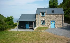 Photo of Dolwylan Barn