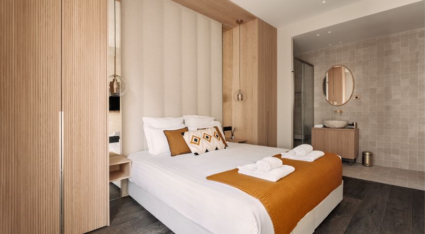 Photo of The Paris Library