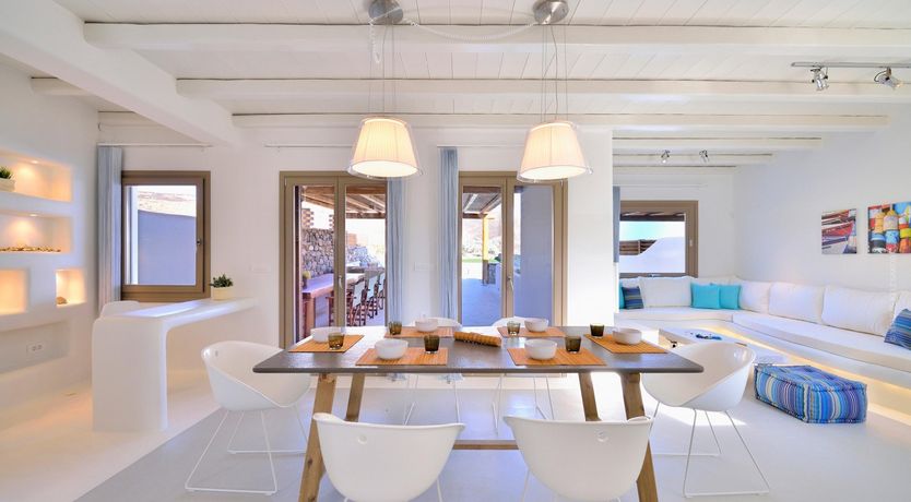 Photo of Elia's Curve