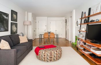 Midtown Minuet Holiday Home