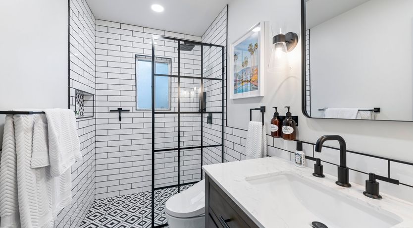 Photo of Her Name Was Lola