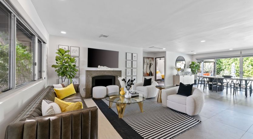 Photo of Her Name Was Lola