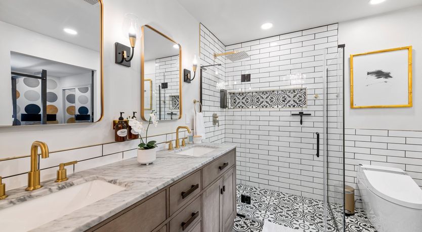 Photo of Her Name Was Lola