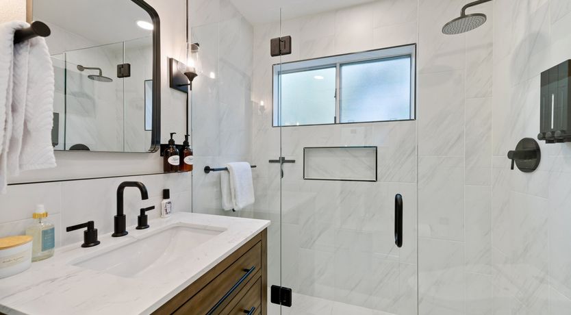 Photo of Her Name Was Lola