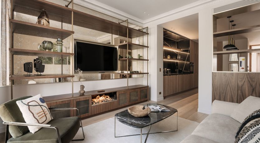 Photo of Mirror to Mirror