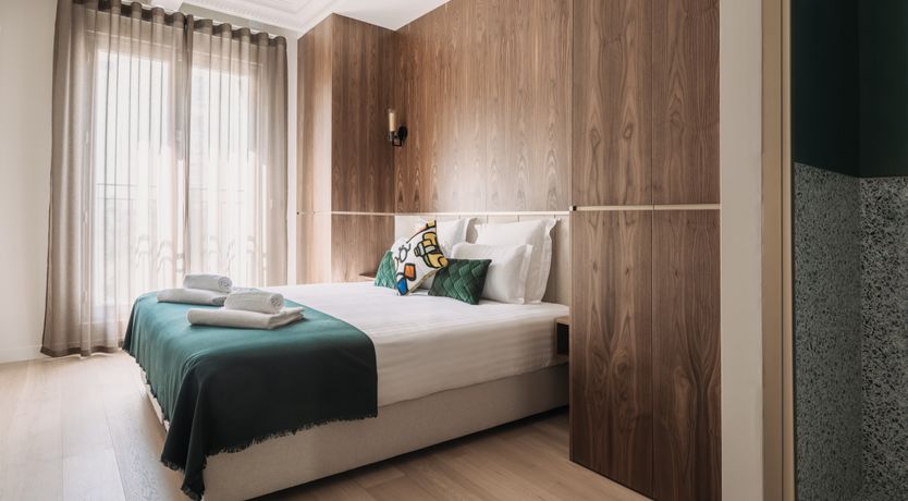 Photo of Mirror to Mirror