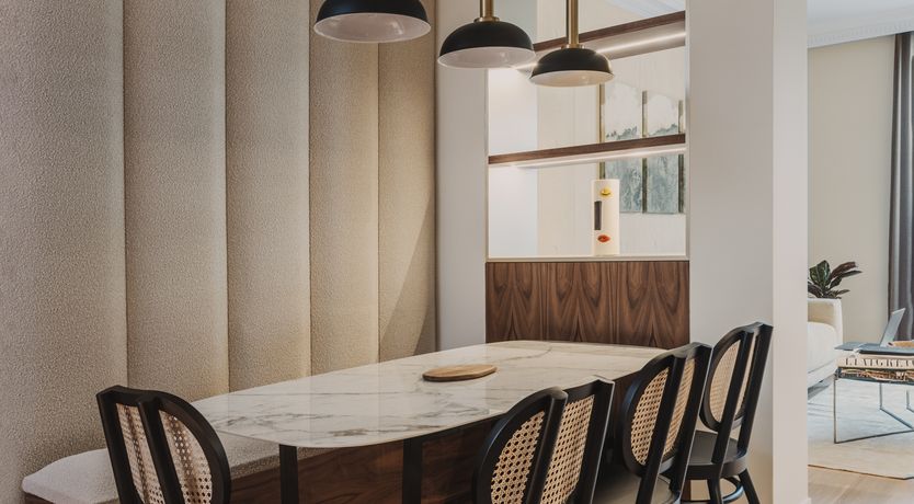 Photo of Mirror to Mirror