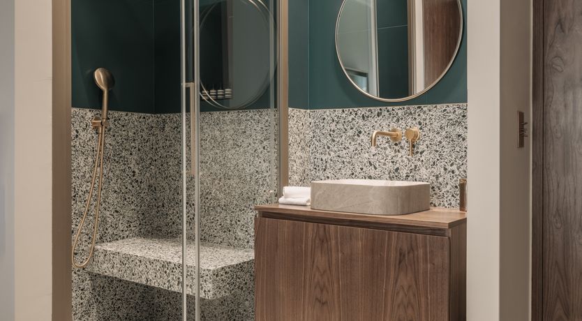 Photo of Mirror to Mirror