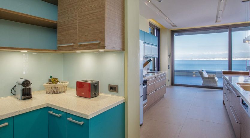 Photo of Cliffside Panorama