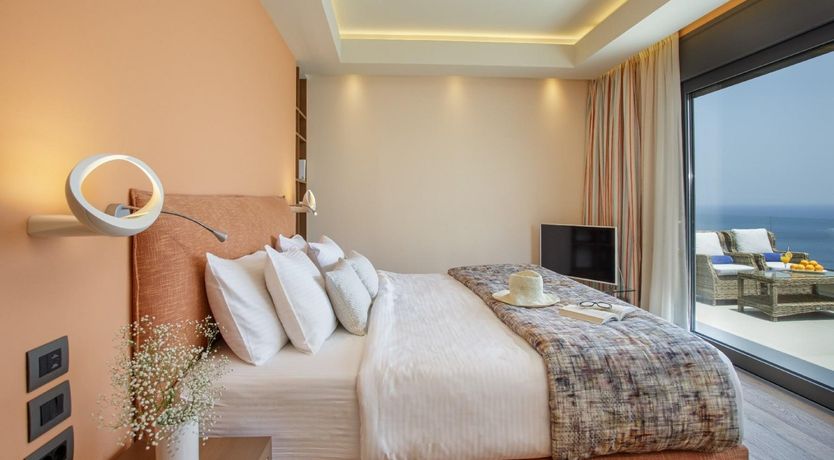 Photo of Cliffside Panorama