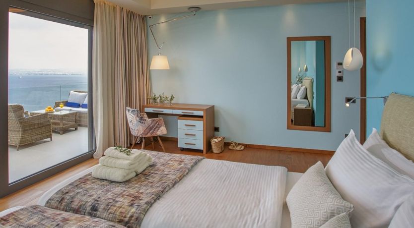 Photo of Cliffside Panorama