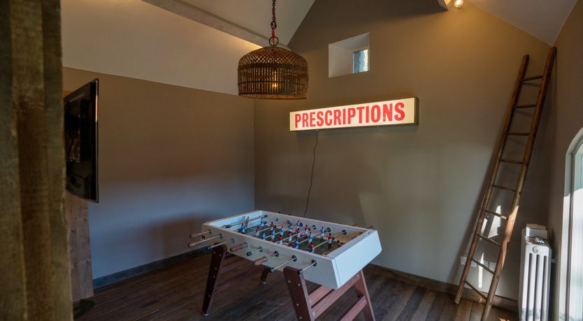 Photo of Pair of Tens