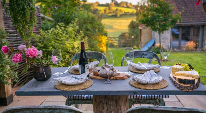 Photo of Pair of Tens