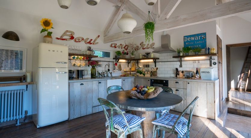 Photo of Pair of Tens