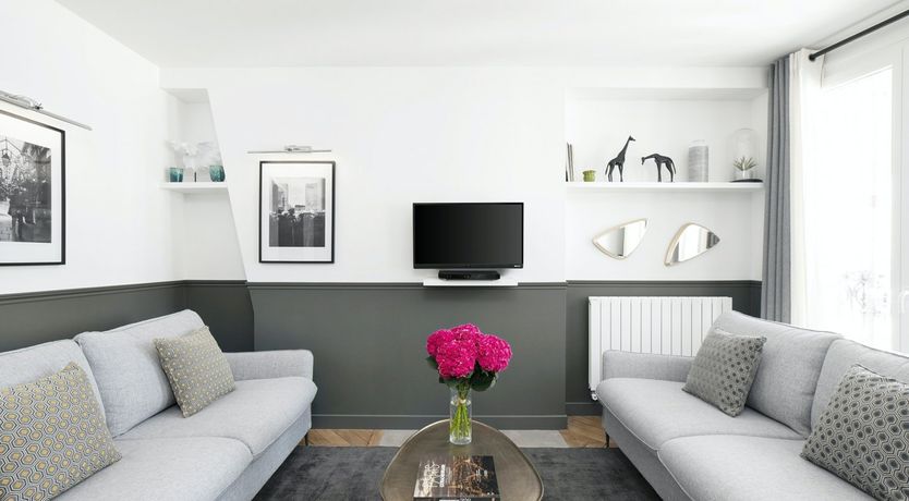 Photo of Le Gris Charmant