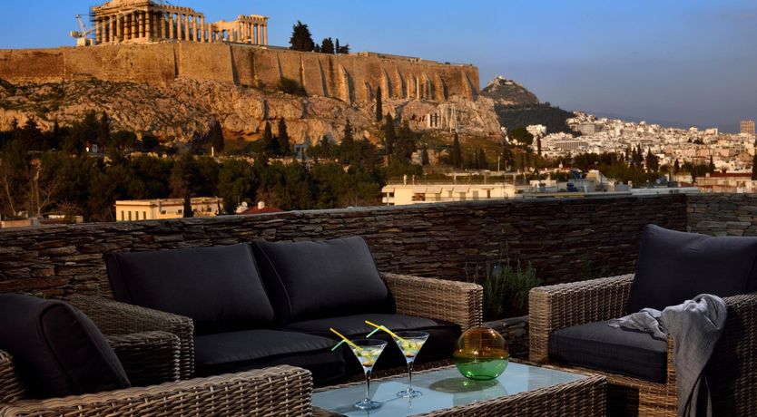 Photo of Under The Eye of The Parthenon