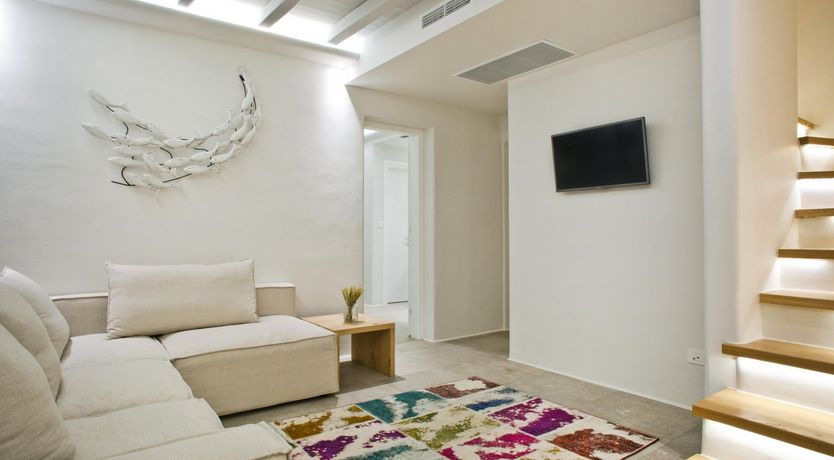 Photo of Hedonist's Rest