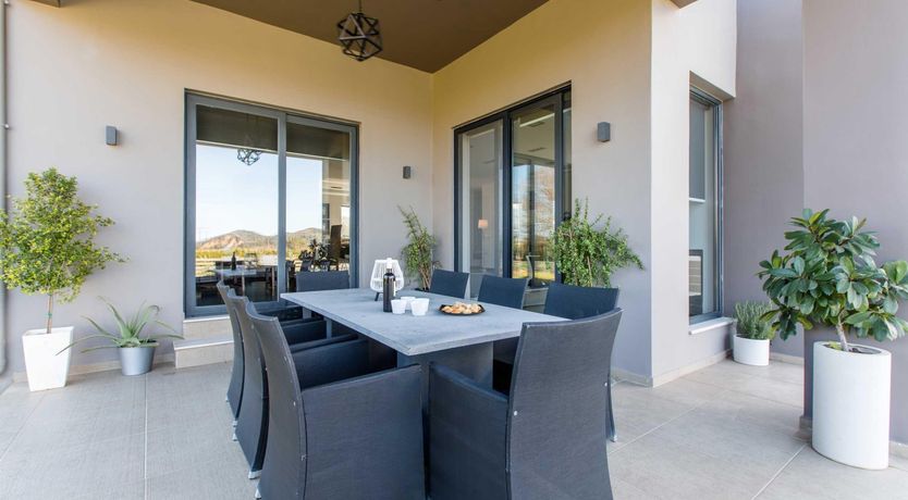 Photo of Eloquent Orator