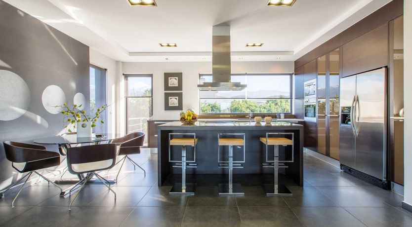 Photo of Eloquent Orator