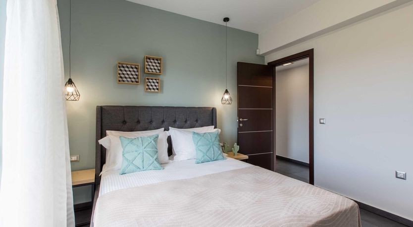 Photo of Eloquent Orator