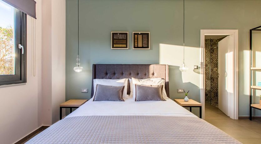 Photo of Eloquent Orator