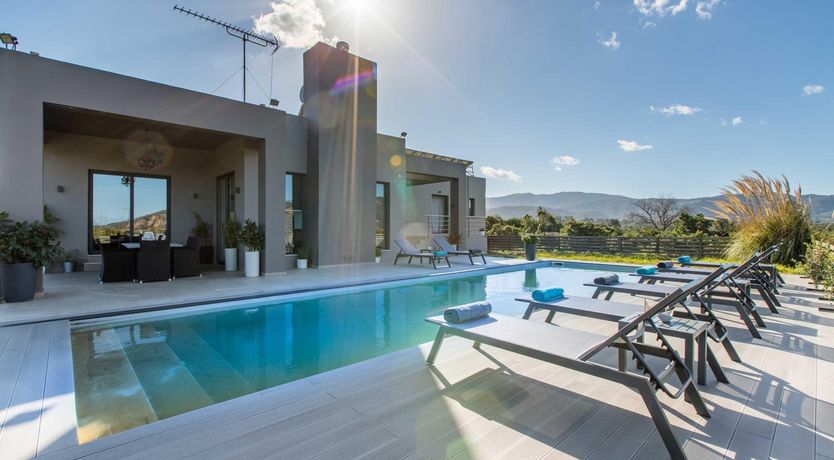 Photo of Eloquent Orator