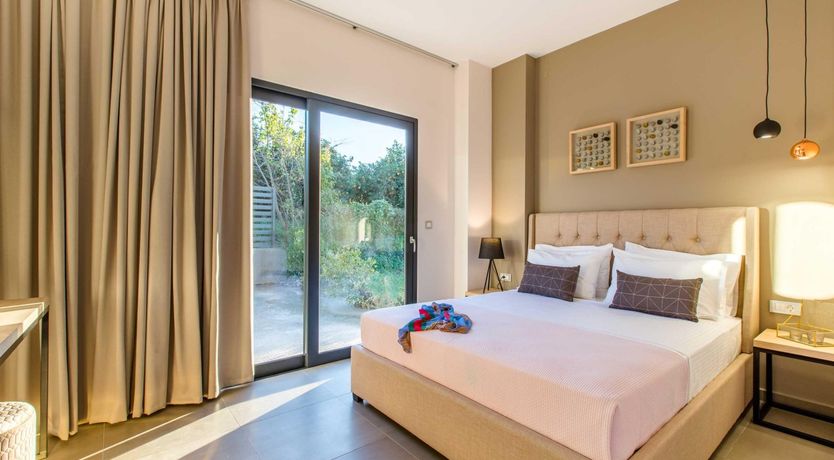 Photo of Eloquent Orator