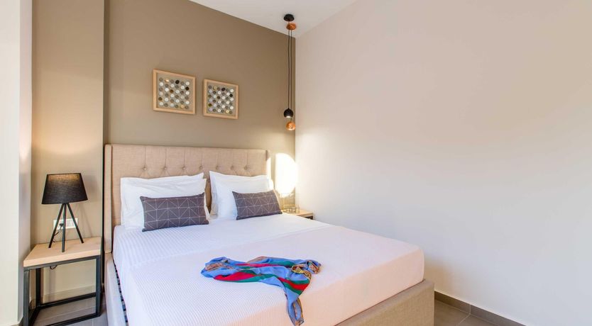 Photo of Eloquent Orator