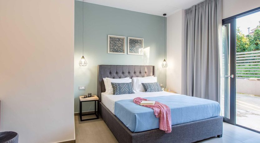 Photo of Eloquent Orator