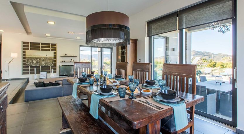 Photo of Eloquent Orator