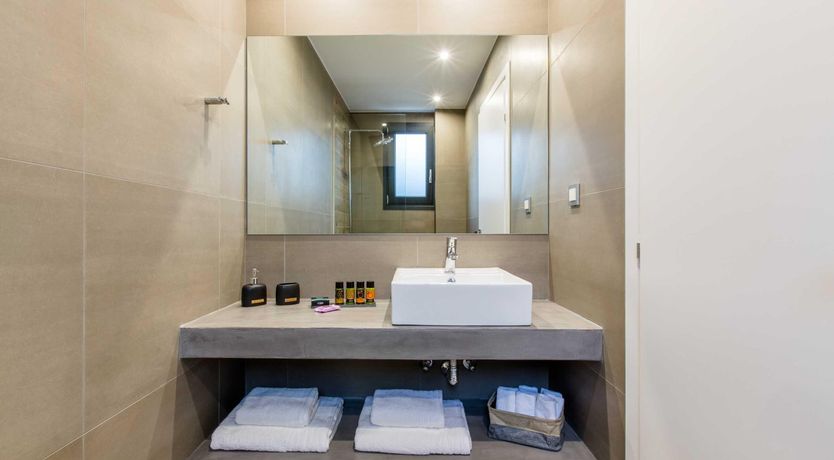 Photo of Eloquent Orator