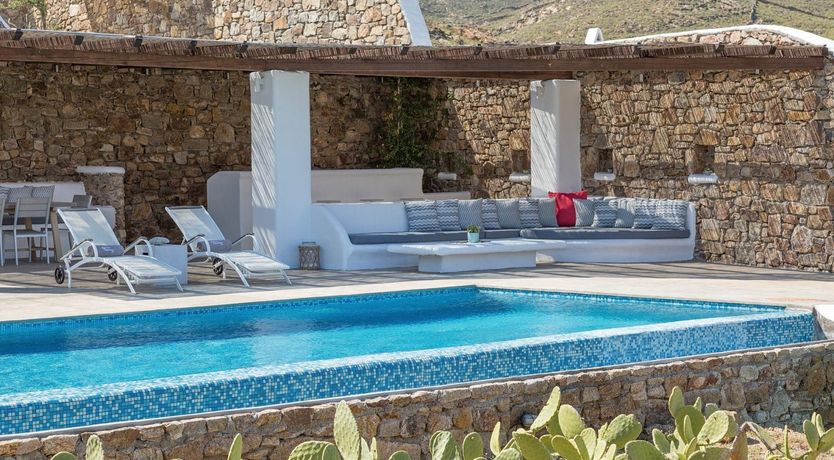 Photo of Laurel Wreath