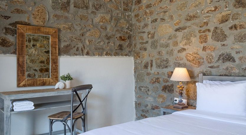 Photo of Laurel Wreath