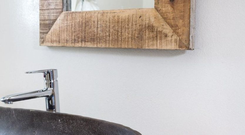 Photo of Laurel Wreath