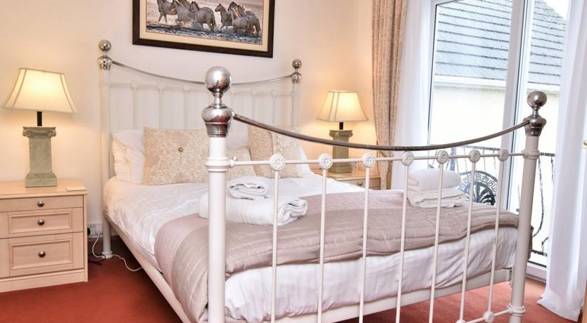 Photo of 3 Bed in North Sunderland