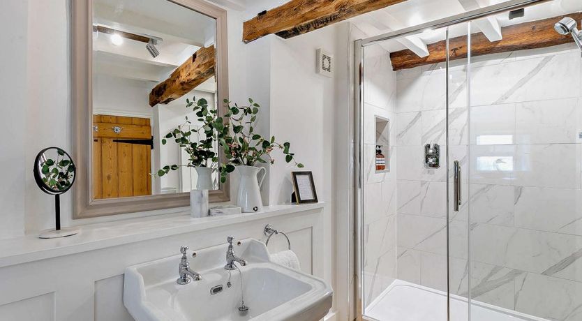 Photo of 1 Bed in Whichford