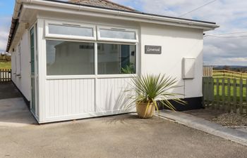 Lowenek Holiday Cottage