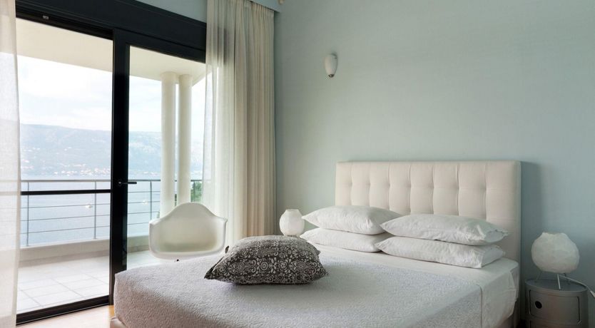 Photo of Speckled Shores