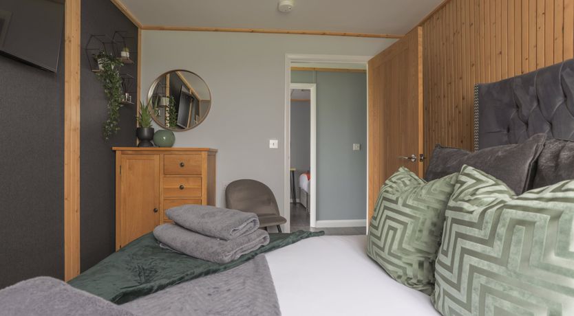 Photo of Dew on the Vine