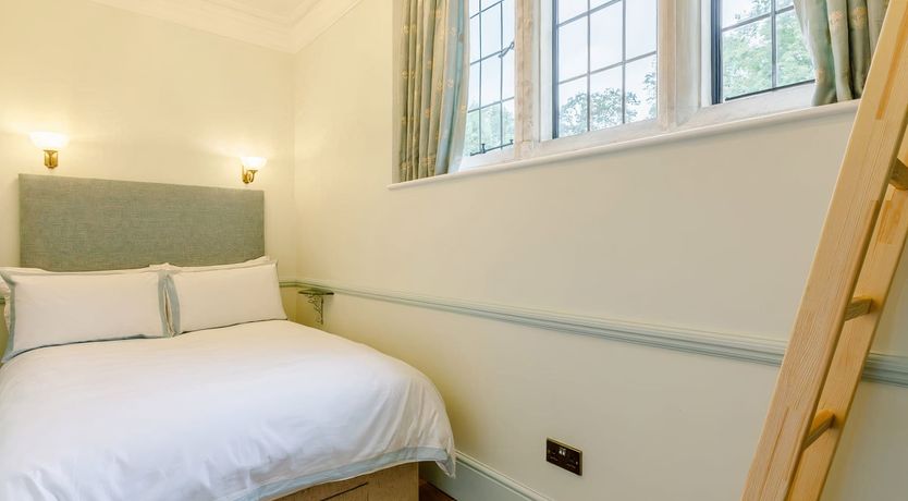 Photo of The Two Friars