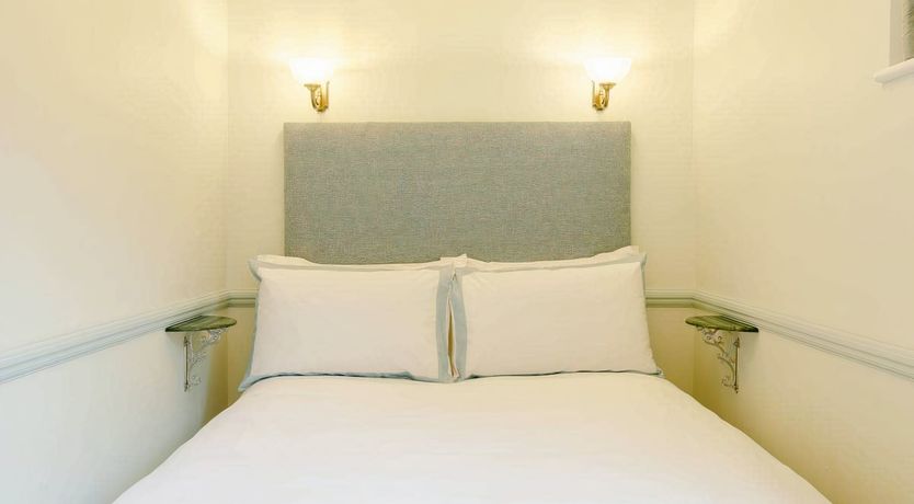 Photo of The Two Friars