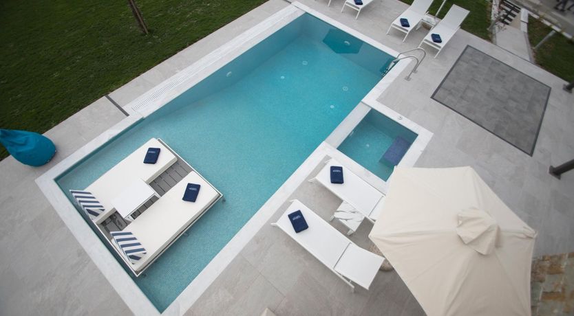 Photo of Violet Petals